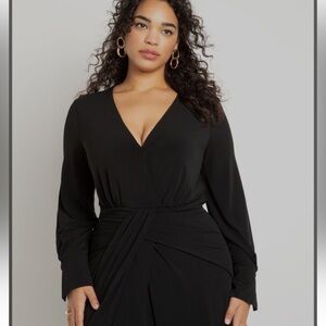 Eloquii Twist Detail Dress. Size 22. Black. NWT
